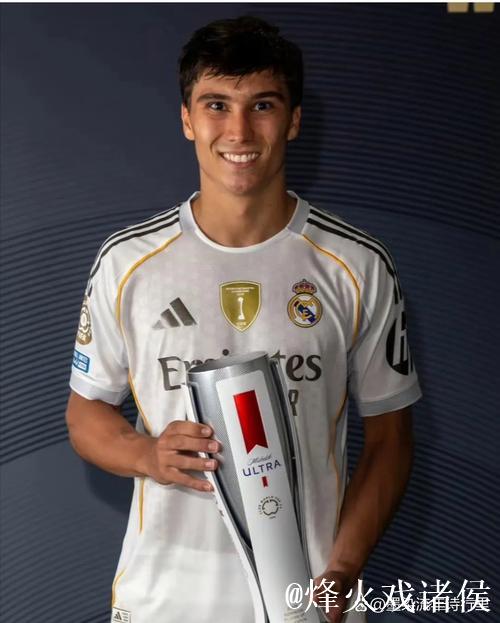 首胜！穆里尼奥击败欧洲四冠王，皇马决定欧冠成