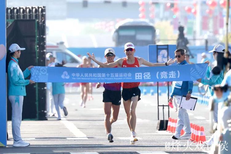十五运会田径开赛 张俊蝉联男子20公里竞走冠军 十五运会田径开赛 张俊蝉联男子20公里竞走冠军